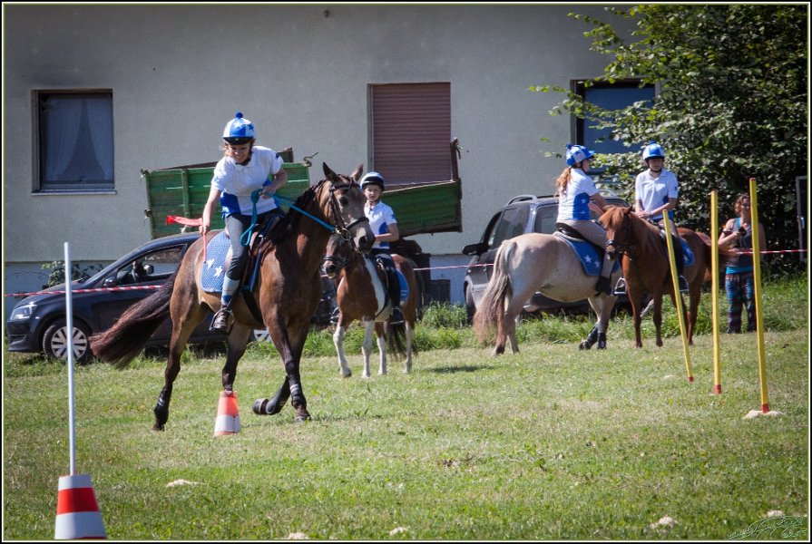 Mounted Games 035